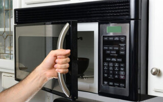 Why the microwave oven works, but does not heat - all reasons