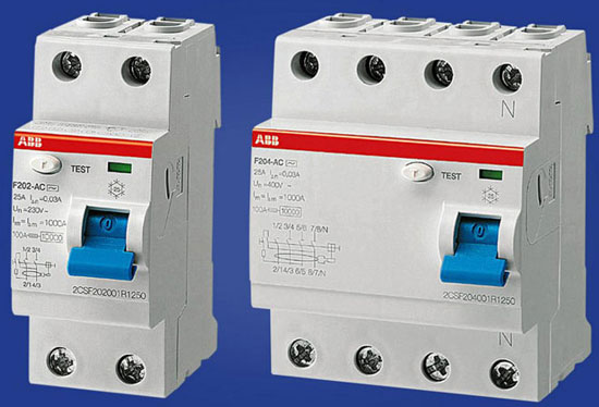 RCD ir automatinių jungiklių skydinėje elektros skydinėje elektros instaliacijos schema