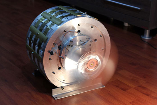 Kas yra nuolatinių magnetų variklis ir kaip jį pasigaminti patiems?