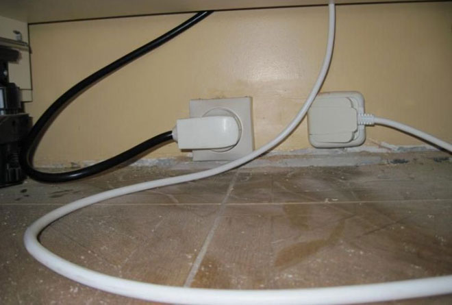 Kaip prijungti elektrinę kaitlentę ir viryklę: kabelių, kištukinių lizdų ir kištukų pasirinkimas, automatinis blokas ir prijungimo schema